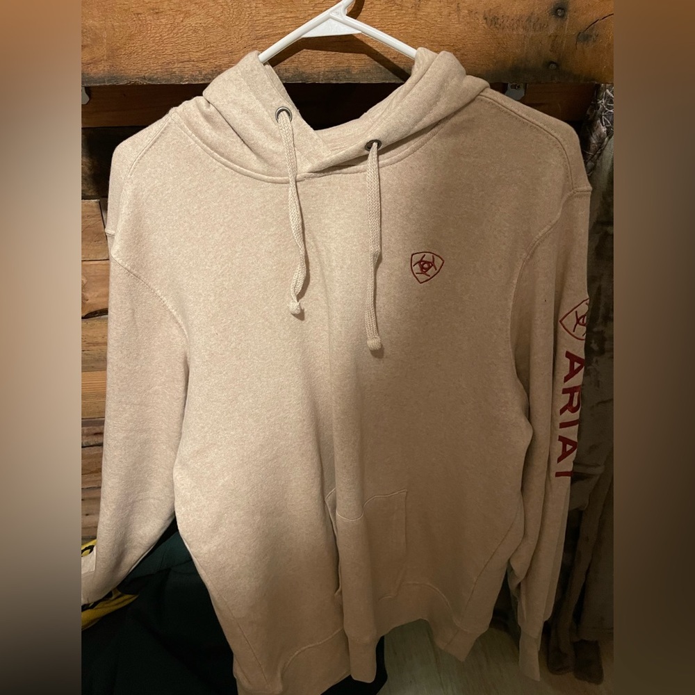 Women’s Ariat Sweatshirt